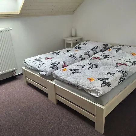 Statek Cesky Dvur Gasthof Postupice